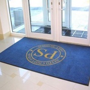 Ворсовые ковры с печатными логотипами