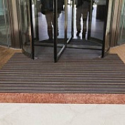 ТЦ "Петровский Пассаж", Москва, март 2011